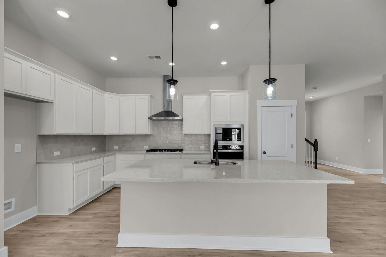 340 Trailmore Lane Photo 9