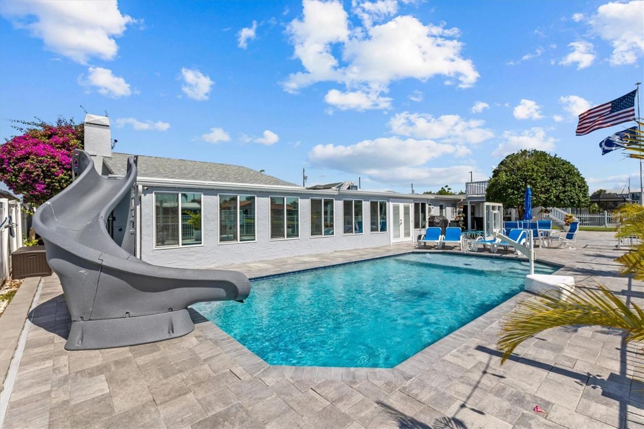 4387 6th Isle Drive, Hernando Beach, FL 34607 Photo