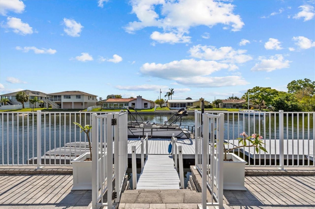 4387 6th Isle Drive, Hernando Beach, FL 34607 Photo