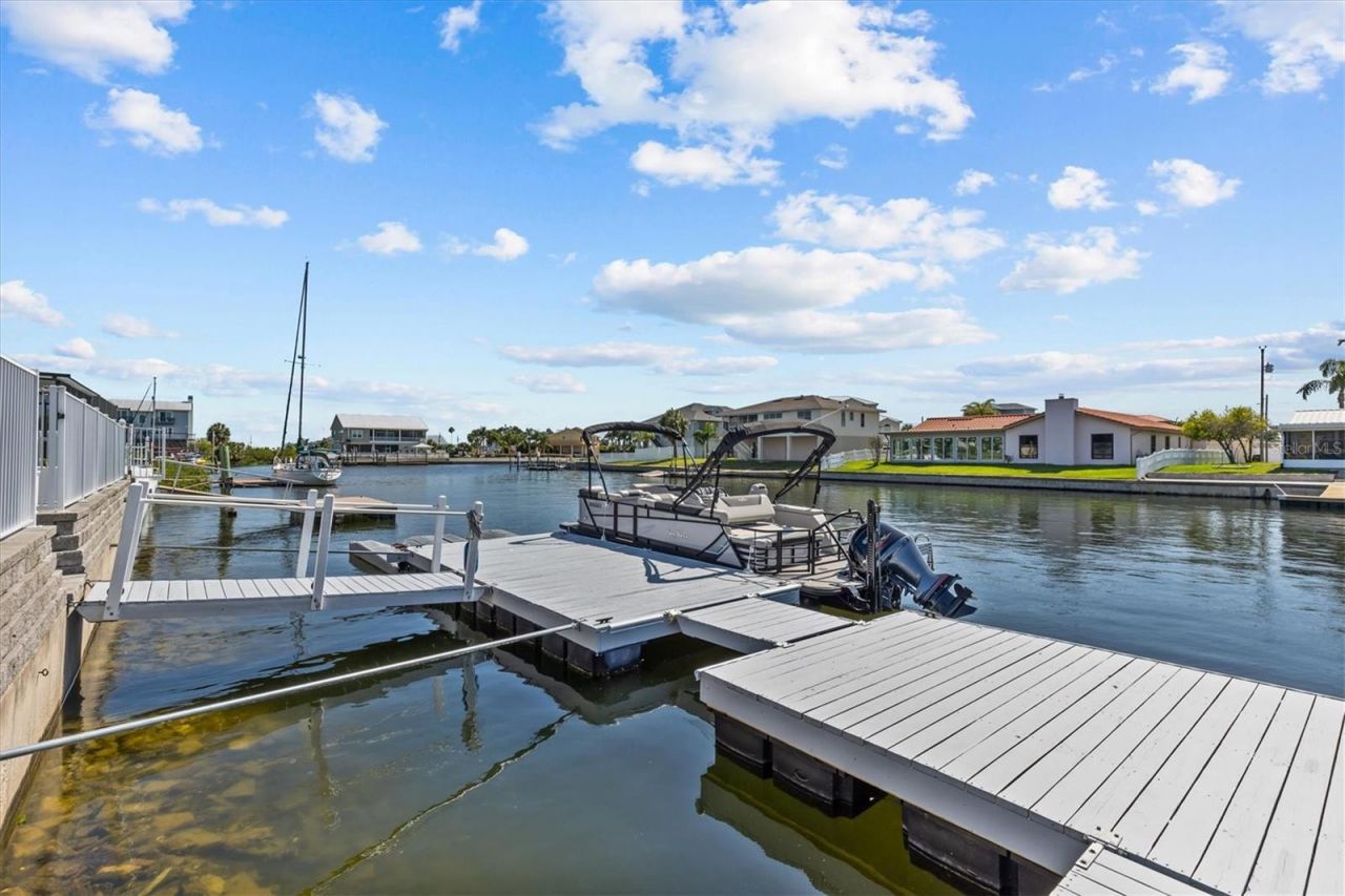 4387 6th Isle Drive, Hernando Beach, FL 34607 Photo