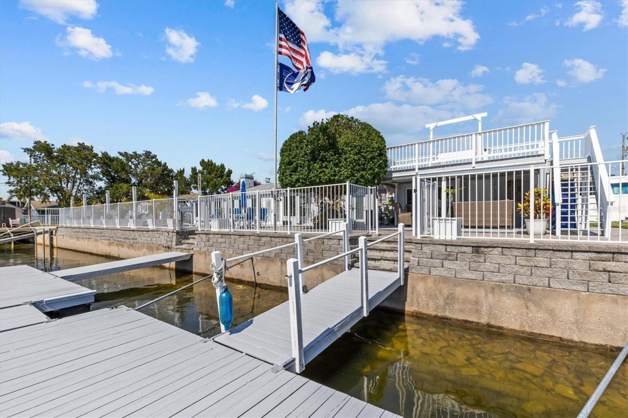 4387 6th Isle Drive, Hernando Beach, FL 34607 Photo