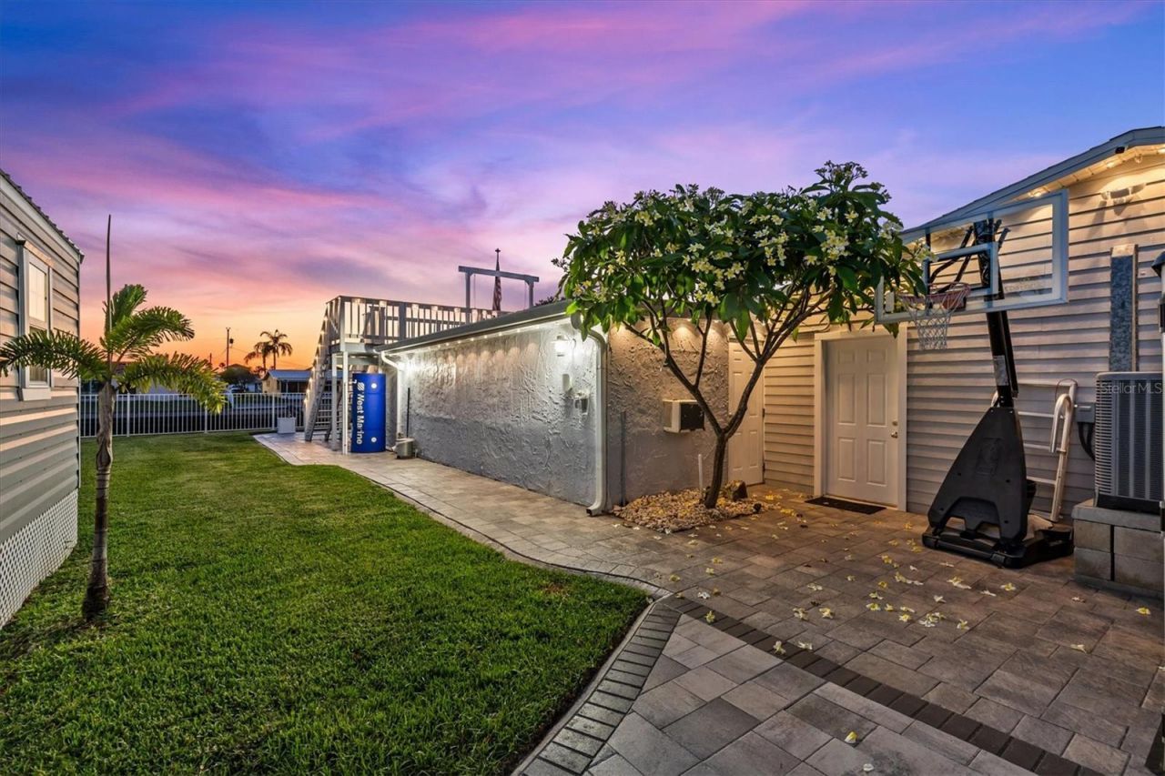 4387 6th Isle Drive, Hernando Beach, FL 34607 Photo