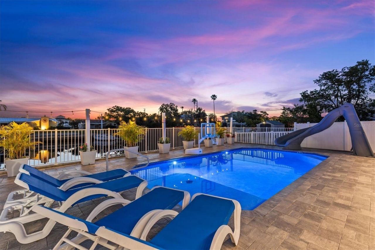 4387 6th Isle Drive, Hernando Beach, FL 34607 Photo