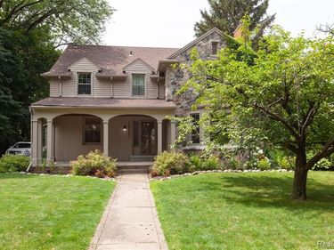 19451 ARGYLE Crescent, Detroit, MI 48203