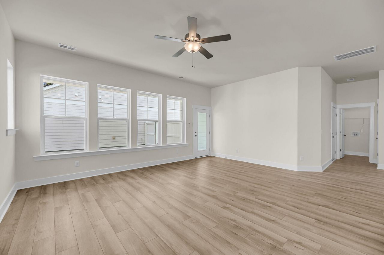 336 Trailmore Lane Photo 10