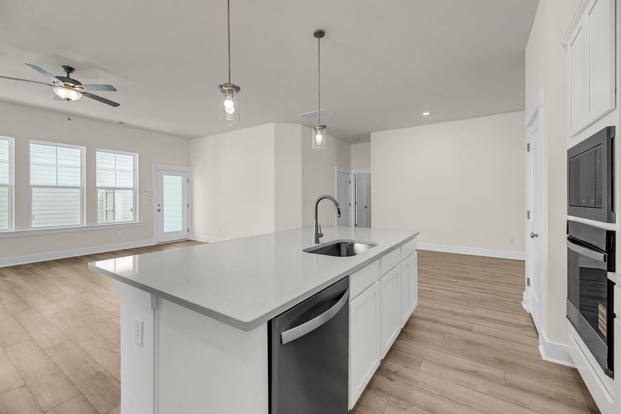 336 Trailmore Lane Photo 8