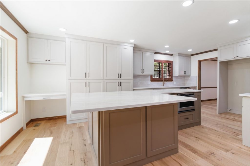 1640 N Boston Place, Fayetteville, AR 72703 Main Photo