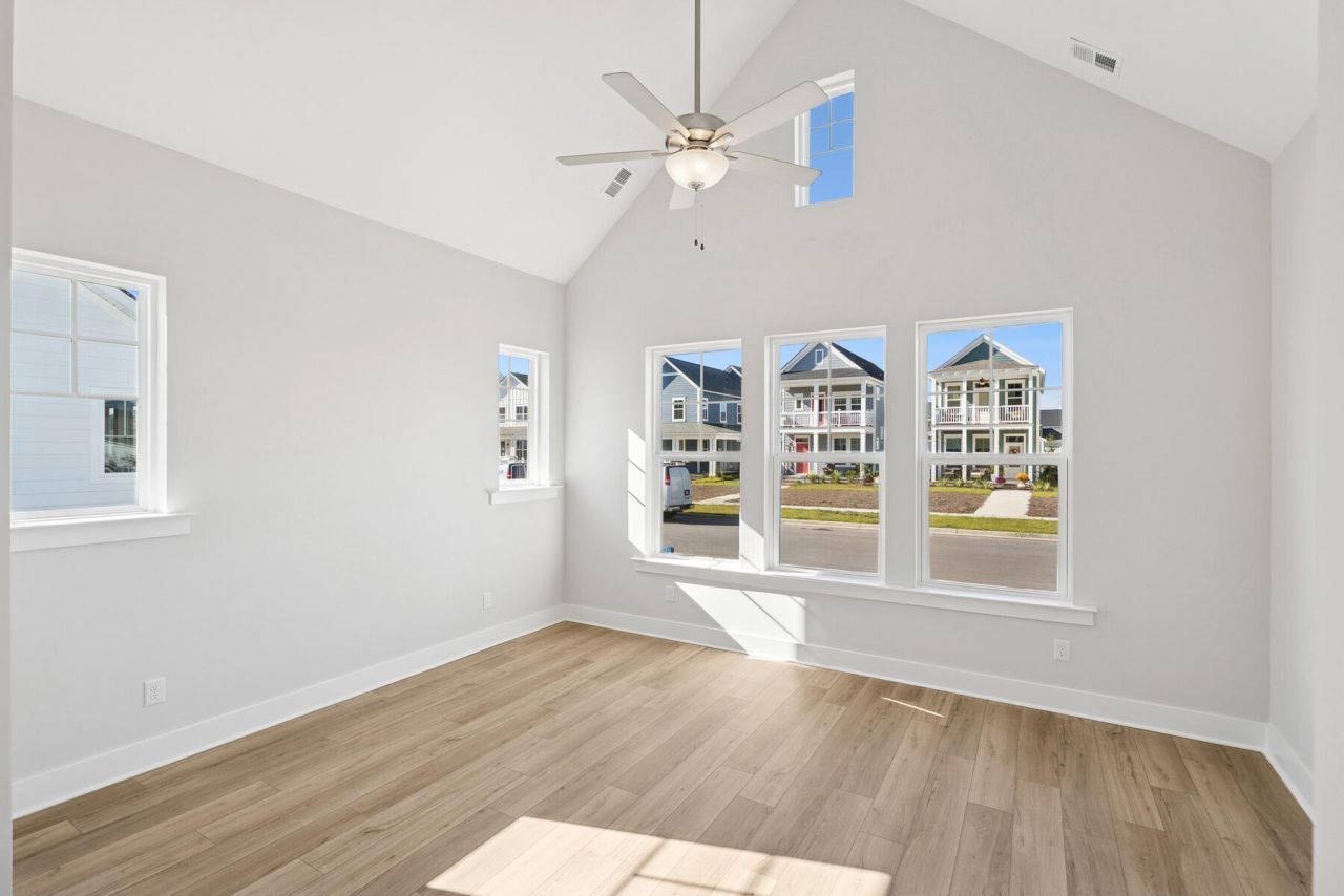 324 Trailmore Lane Photo 12