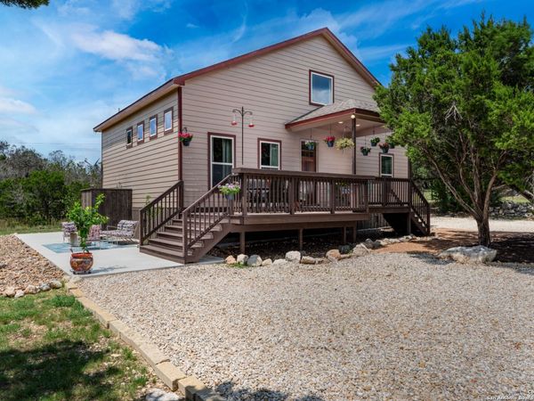 3363 English Crossing, Bandera, TX 78003