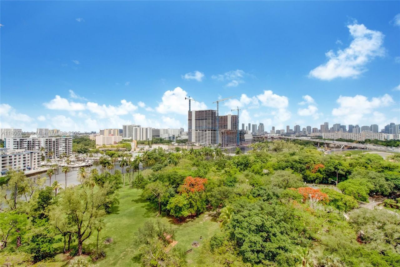 1871 NW S River Dr, Unit 1407, Miami, FL 33125 Photo