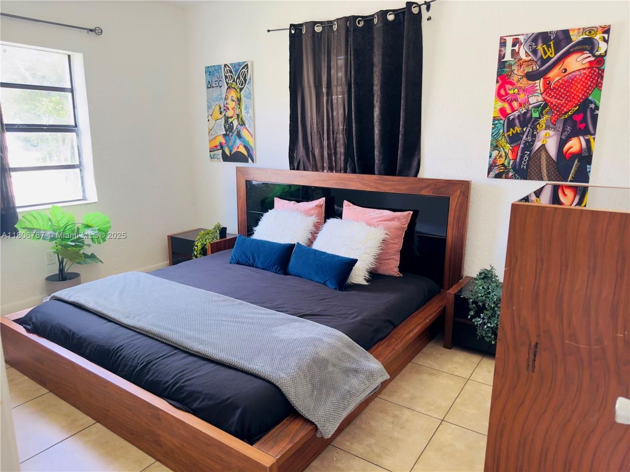 301 NW 37th St, Miami, FL 33127 Photo
