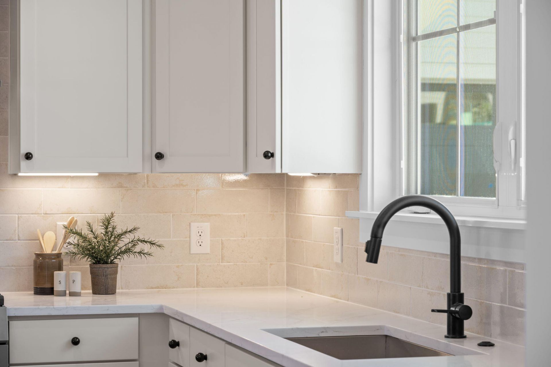 405 Oak Hammock Court Photo 10