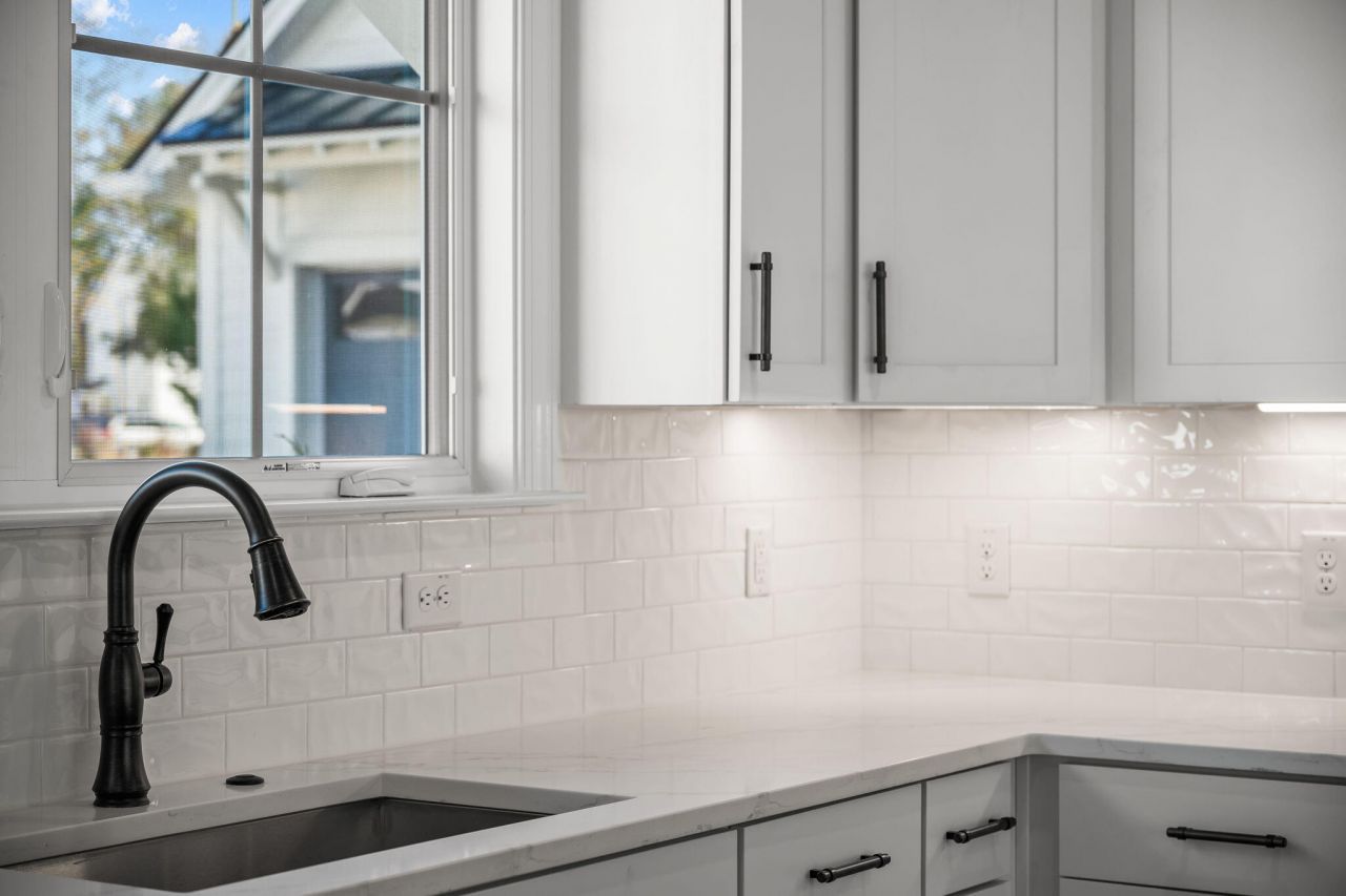 405 Oak Hammock Court Photo 15