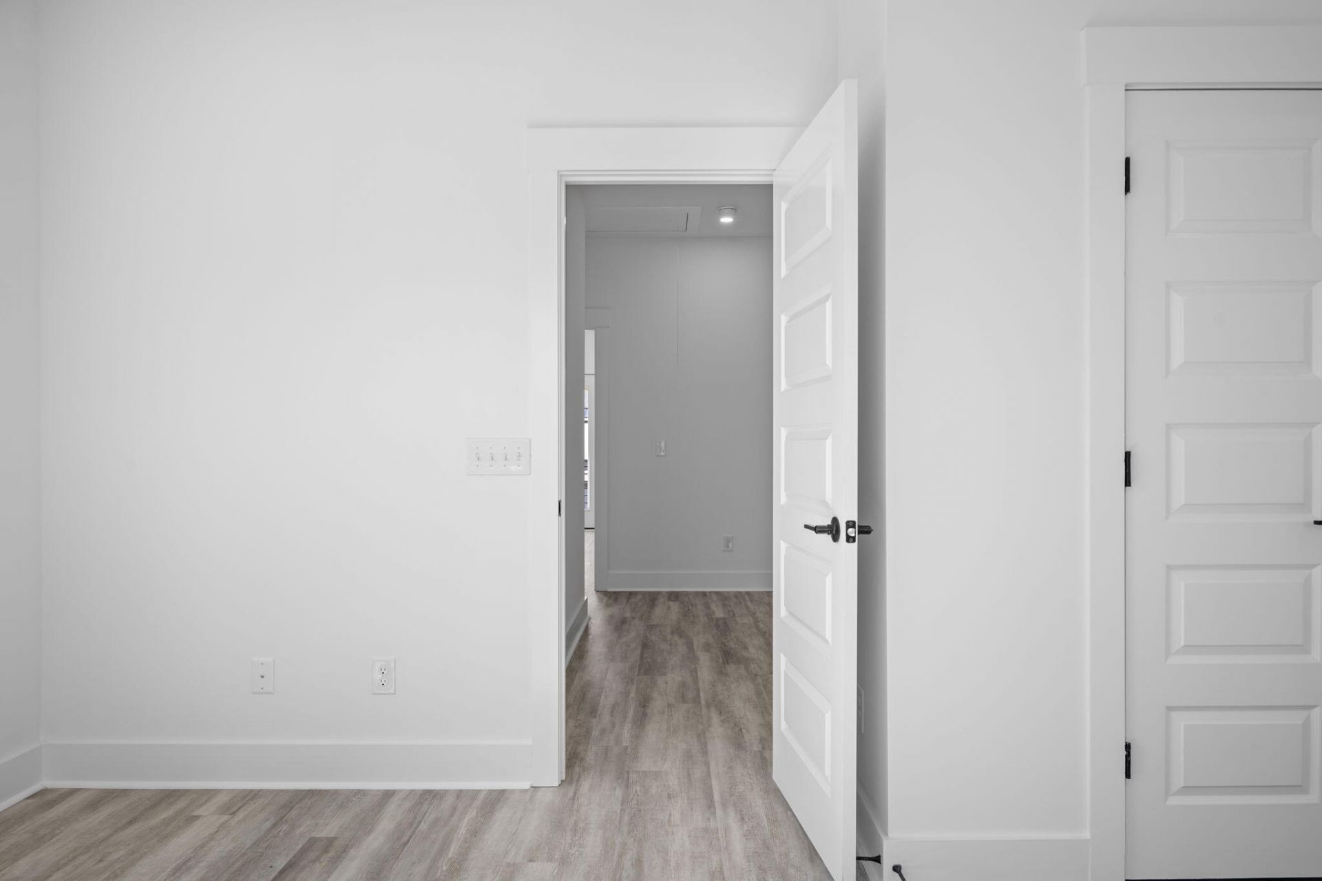 405 Oak Hammock Court Photo 27