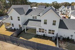 405 Oak Hammock Court photo 4