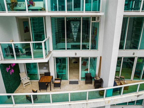 41 SE 5th St, Unit 2008, Miami, FL 33131