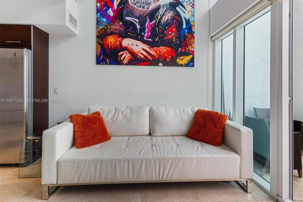 41 SE 5th St, Unit 2008, Miami, FL 33131 Photo