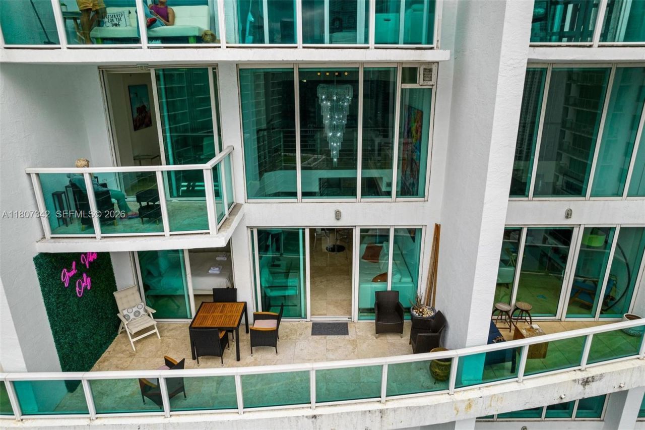 41 SE 5th St, Unit 2008, Miami, FL 33131 Photo