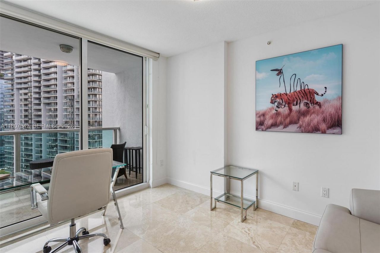 41 SE 5th St, Unit 2008, Miami, FL 33131 Photo