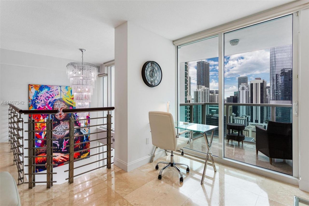 41 SE 5th St, Unit 2008, Miami, FL 33131 Photo