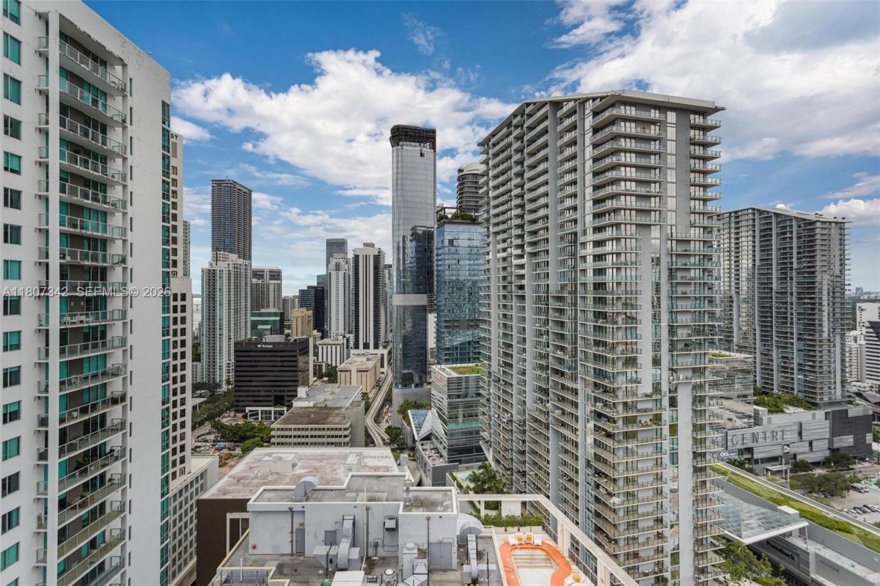 41 SE 5th St, Unit 2008, Miami, FL 33131 Photo