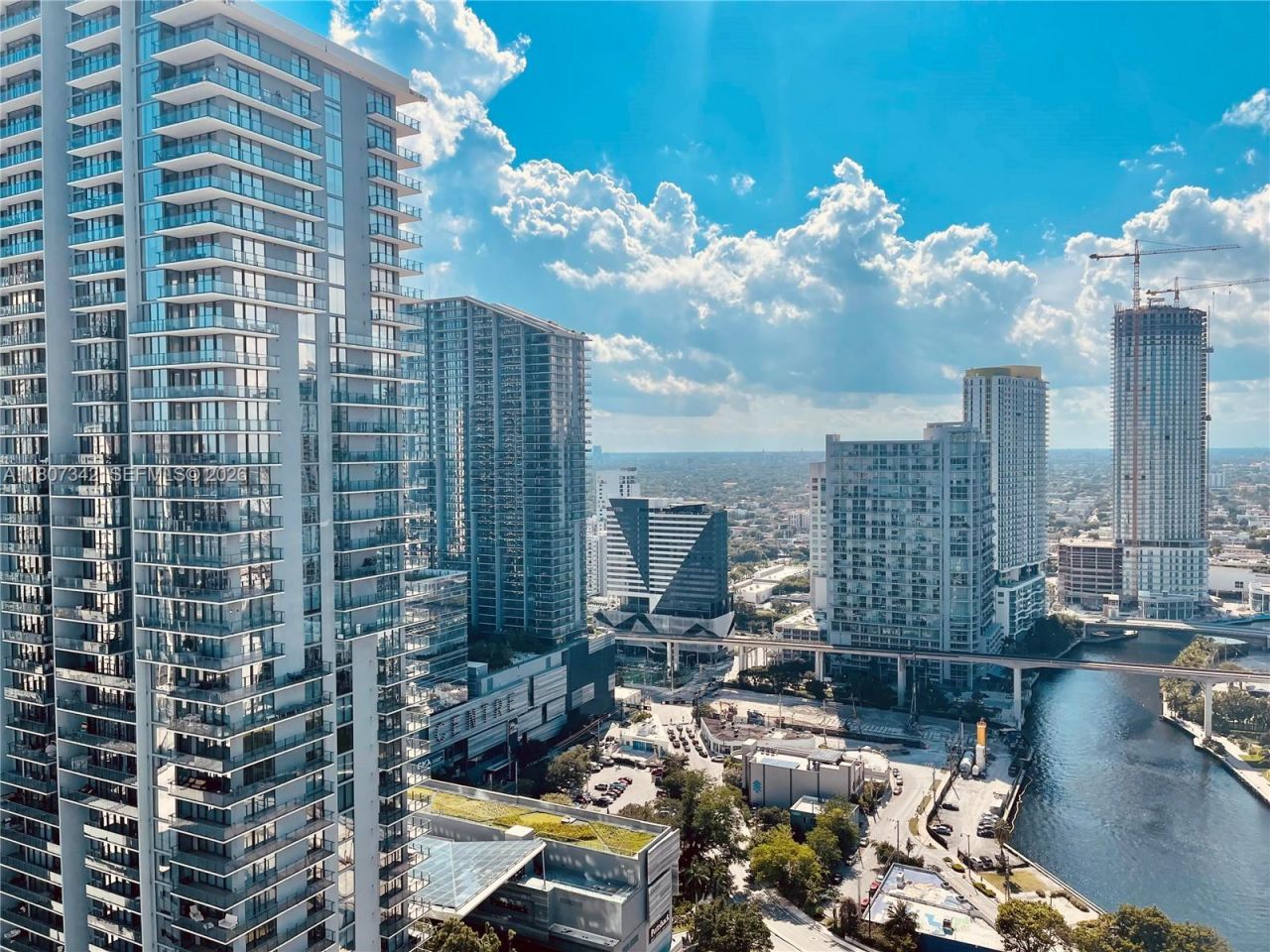 41 SE 5th St, Unit 2008, Miami, FL 33131 Photo