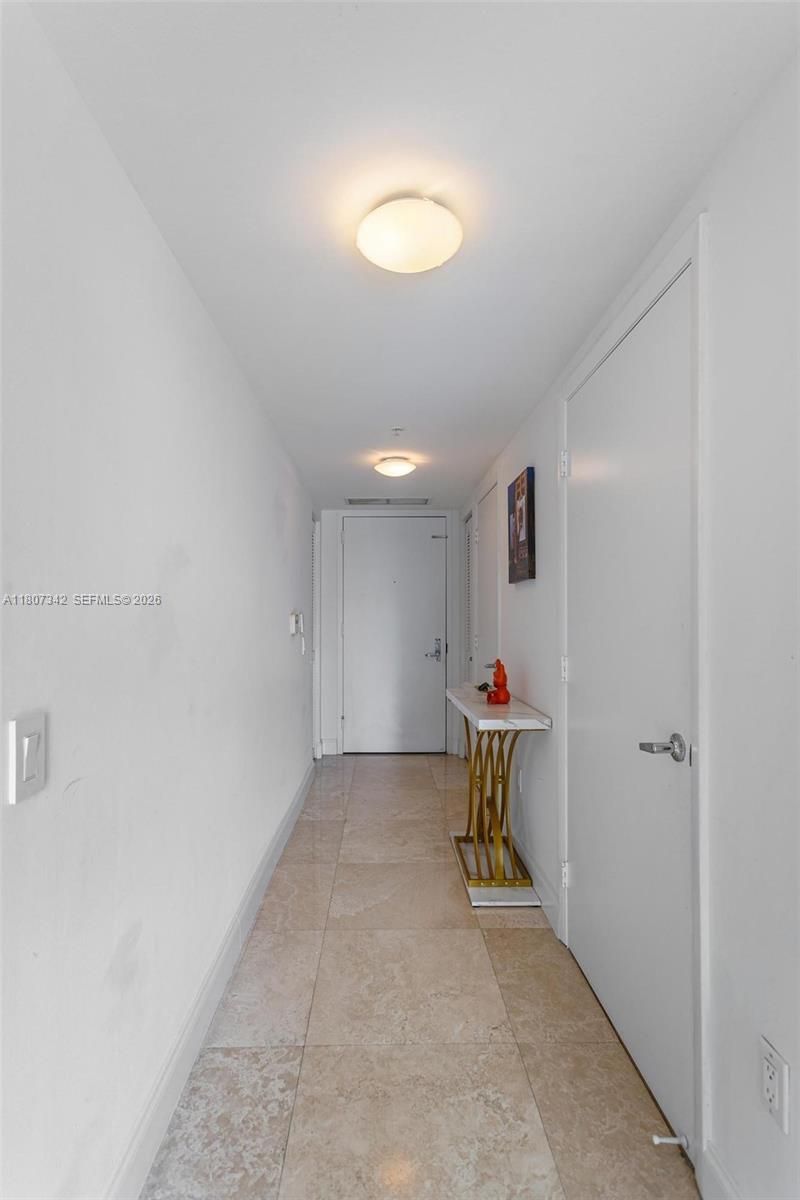 41 SE 5th St, Unit 2008, Miami, FL 33131 Photo