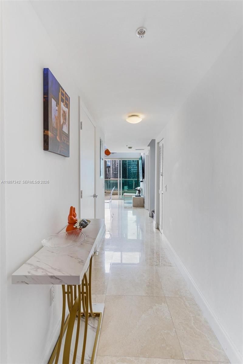 41 SE 5th St, Unit 2008, Miami, FL 33131 Photo
