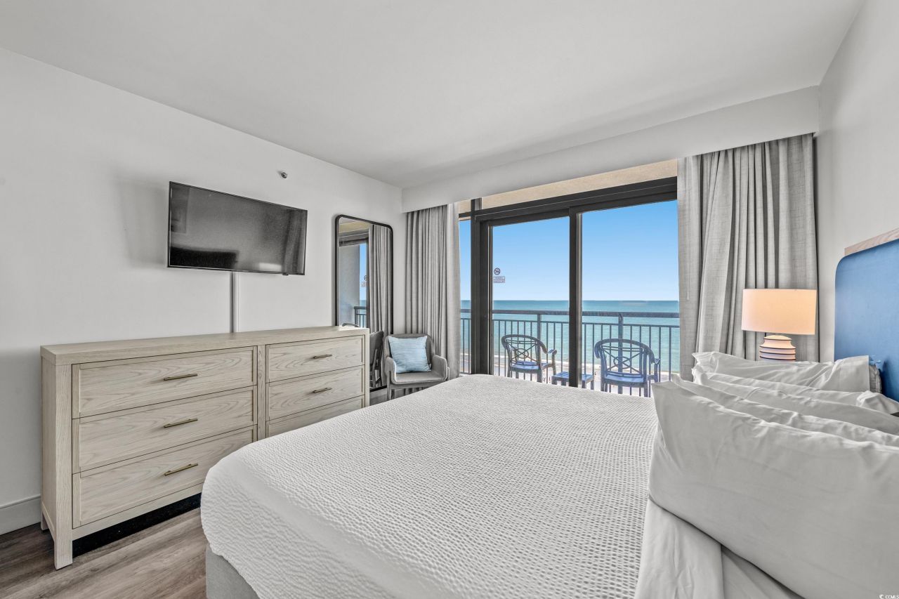 3000 N Ocean Blvd. N Photo 12