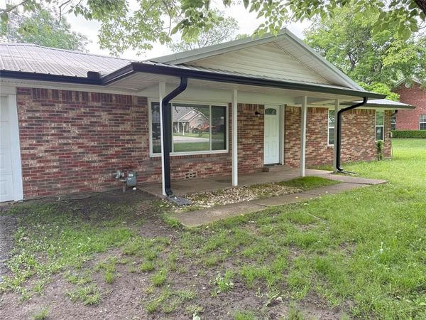494 Lannius Road, Dodd City, TX 75438