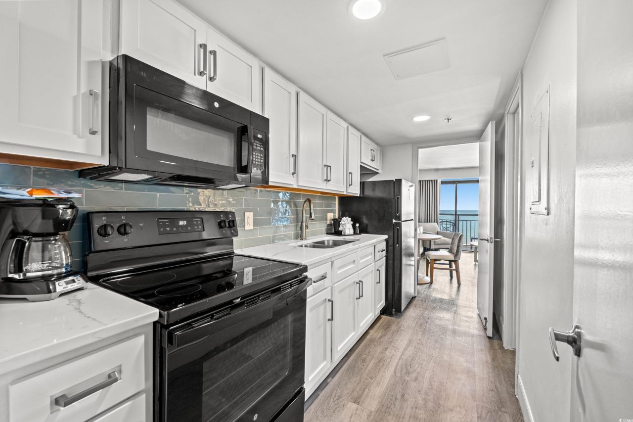 3000 N Ocean Blvd. N Photo 8