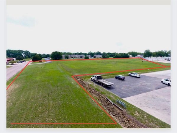 710 N Country Club Road, Ada, OK 74820