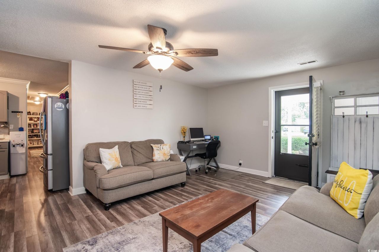 2510 Redwood St. Photo 17