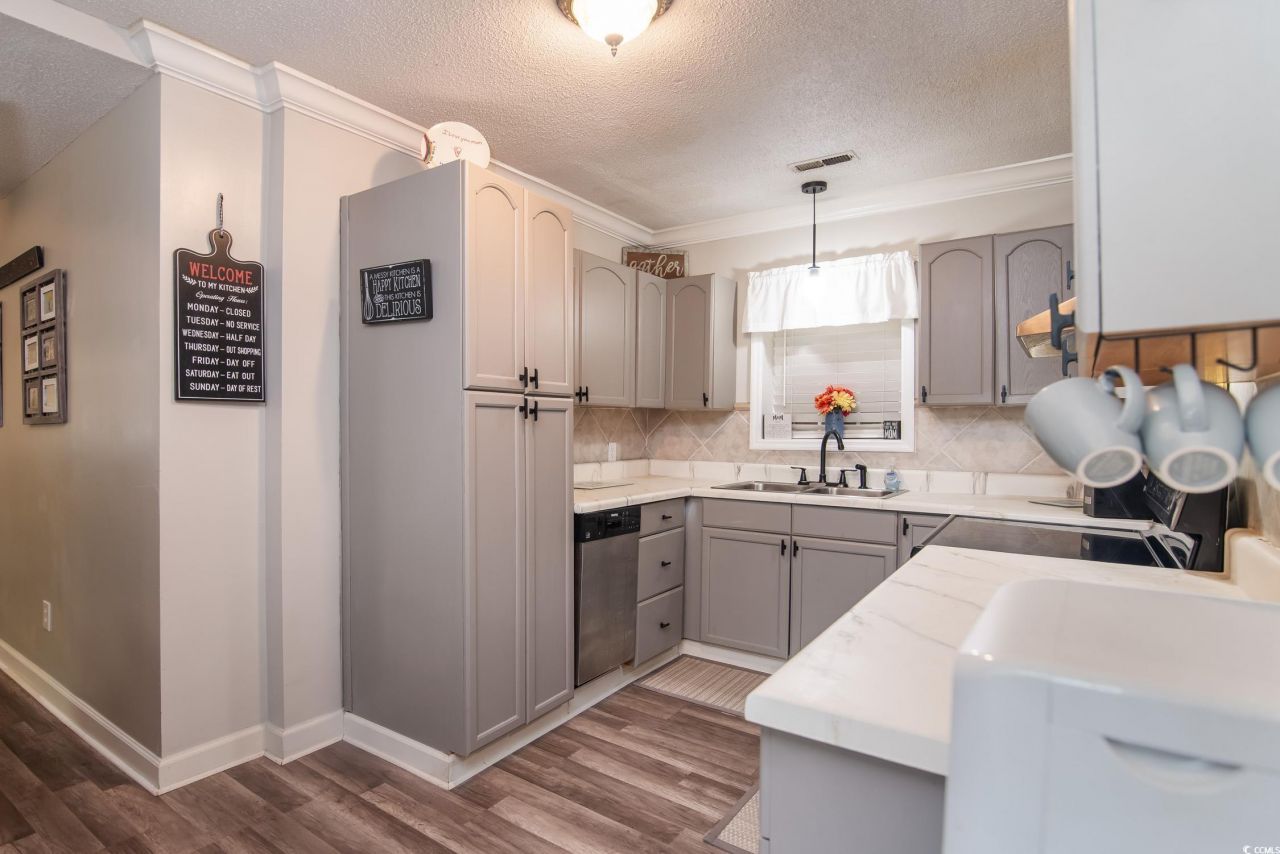 2510 Redwood St. Photo 9