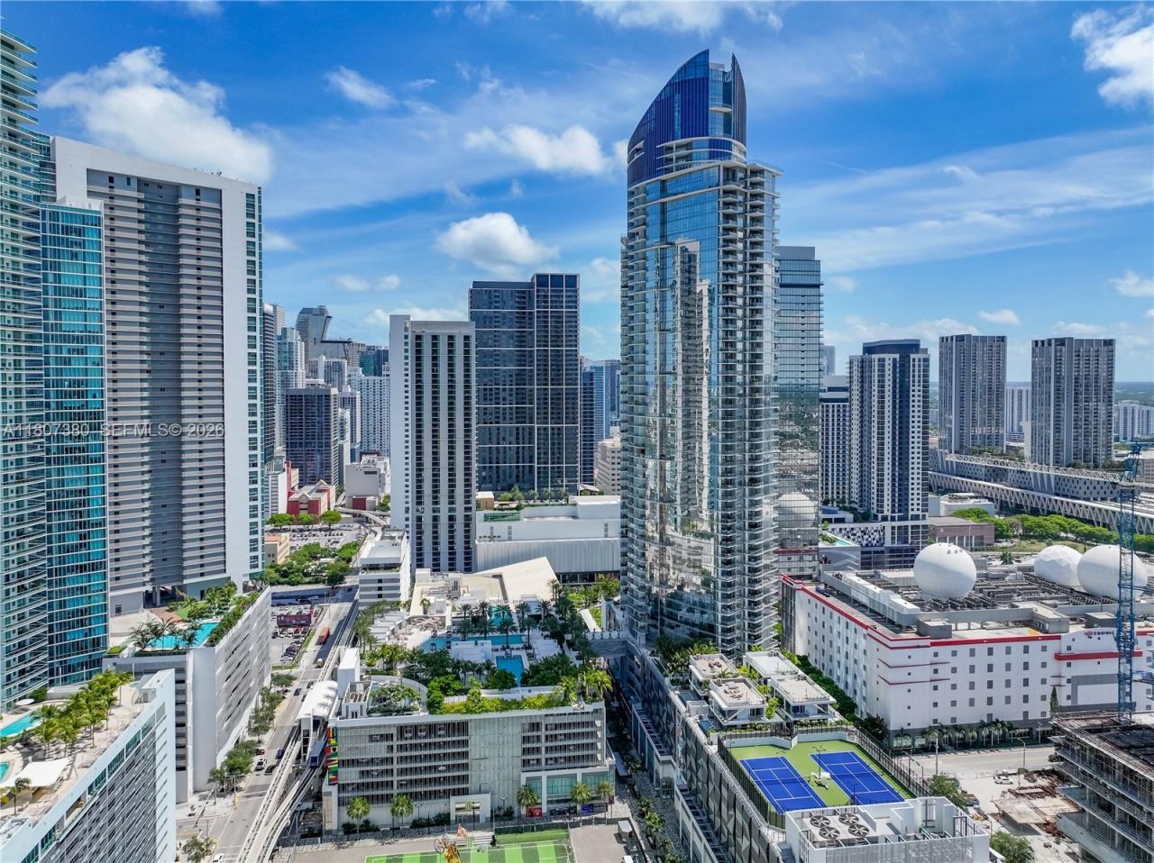 851 NE 1st Ave, Unit 1409, Miami, FL 33132 Photo