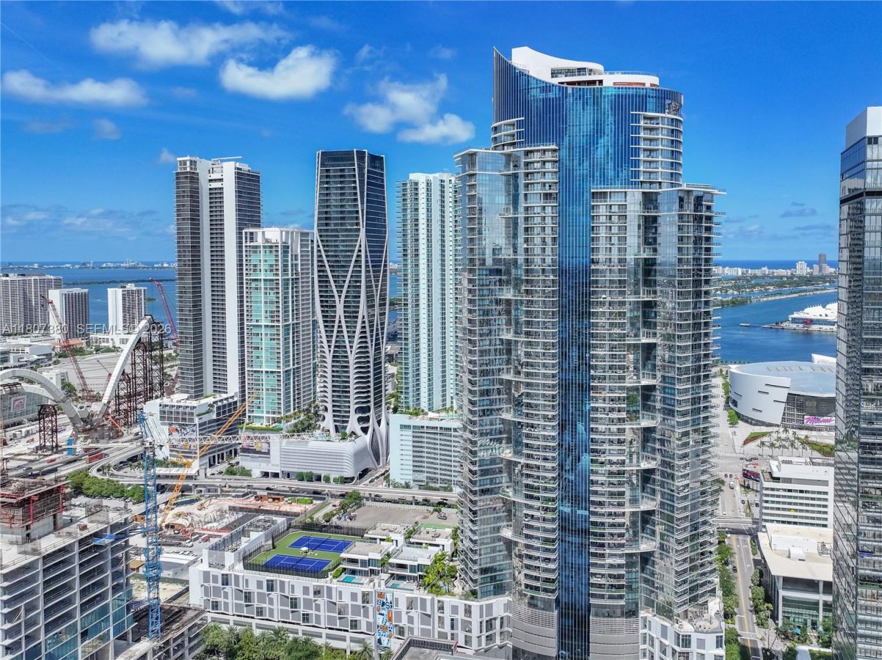 851 NE 1st Ave, Unit 1409, Miami, FL 33132 Photo
