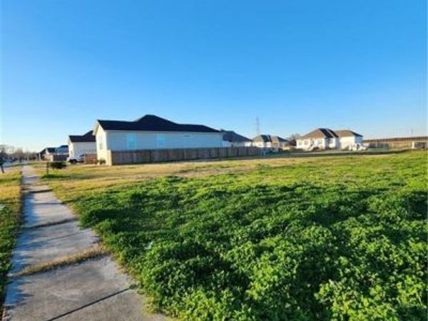 8329 BENJAMIN Street, Chalmette, LA 70043