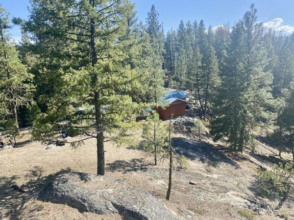 37 Stanley Dr, Cascade, ID 83611