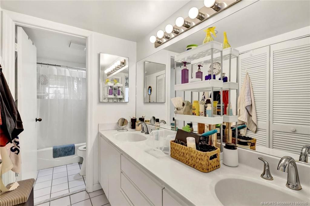 8880 S Ocean Drive, Unit 202, Jensen Beach, FL 34957 Photo