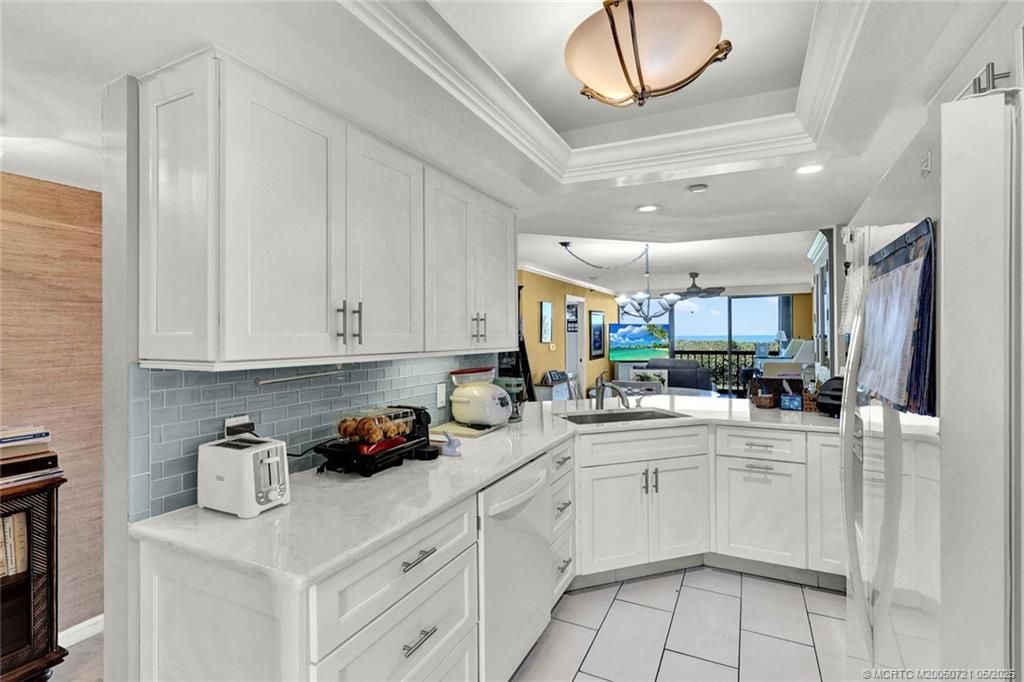 8880 S Ocean Drive, Unit 202, Jensen Beach, FL 34957 Photo