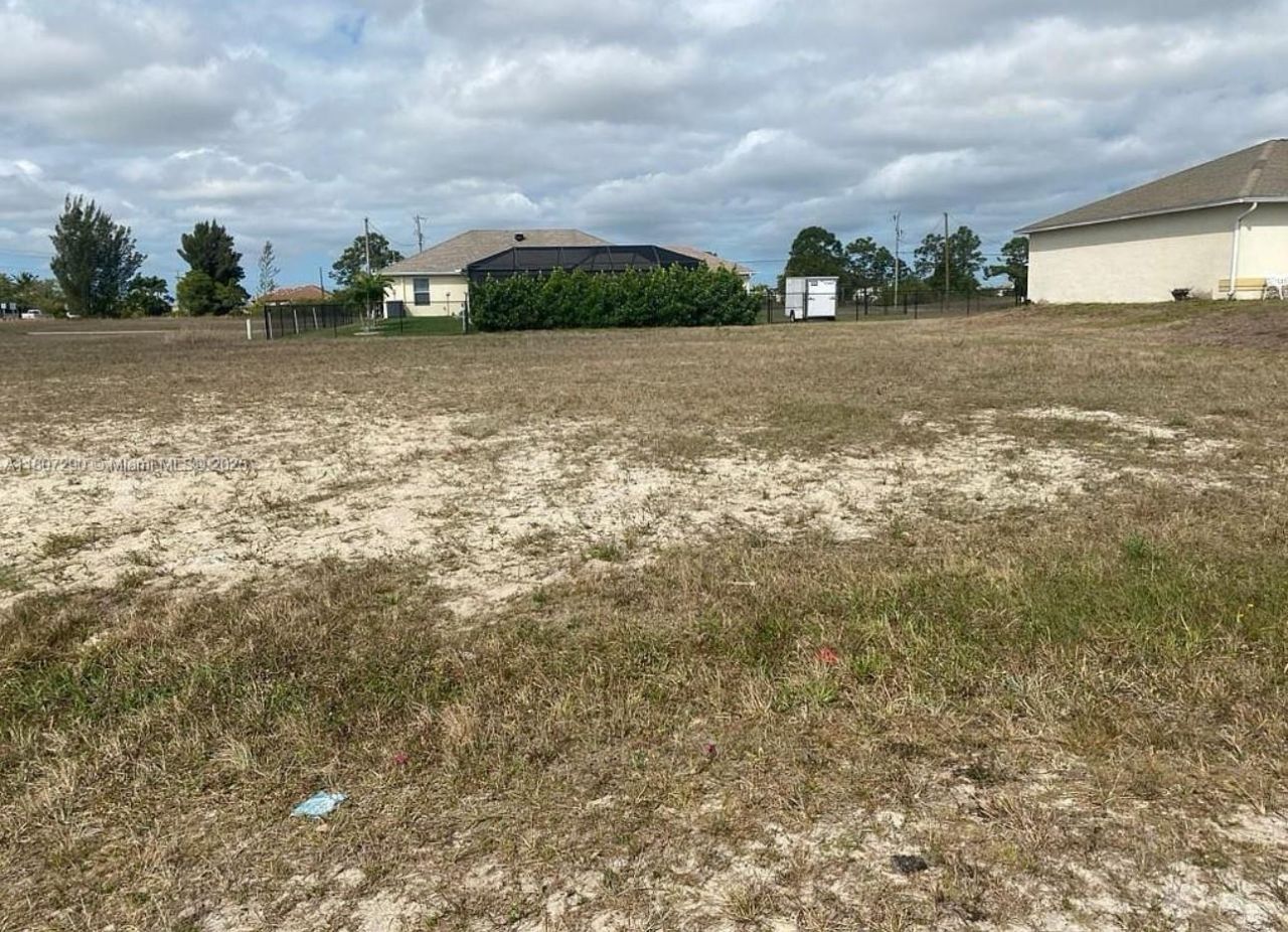 1608 NW 8th Pl, Cape Coral, FL 33993 Photo