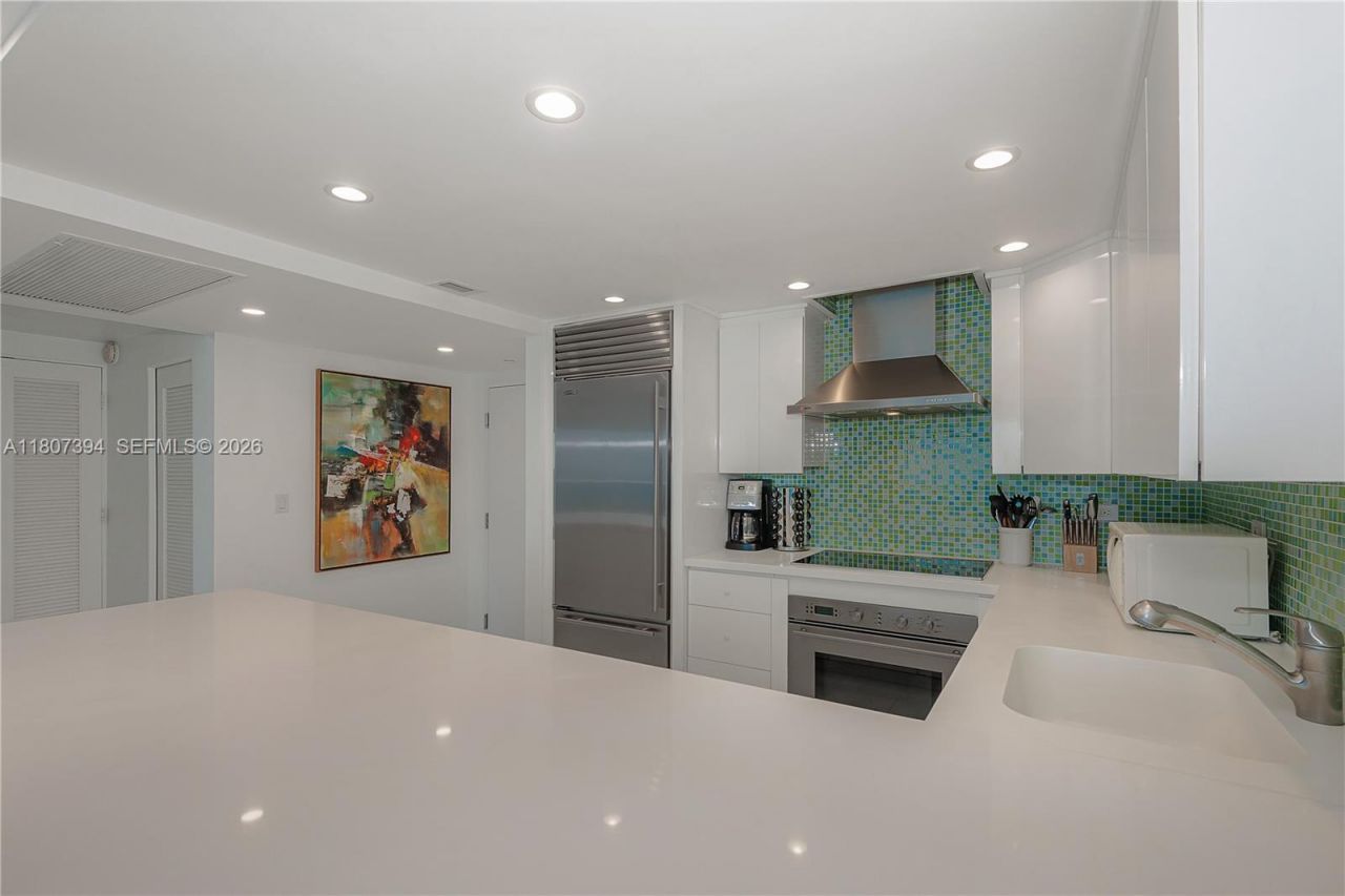 2301 Collins Ave, Unit 1538, Miami Beach, FL 33139 Photo