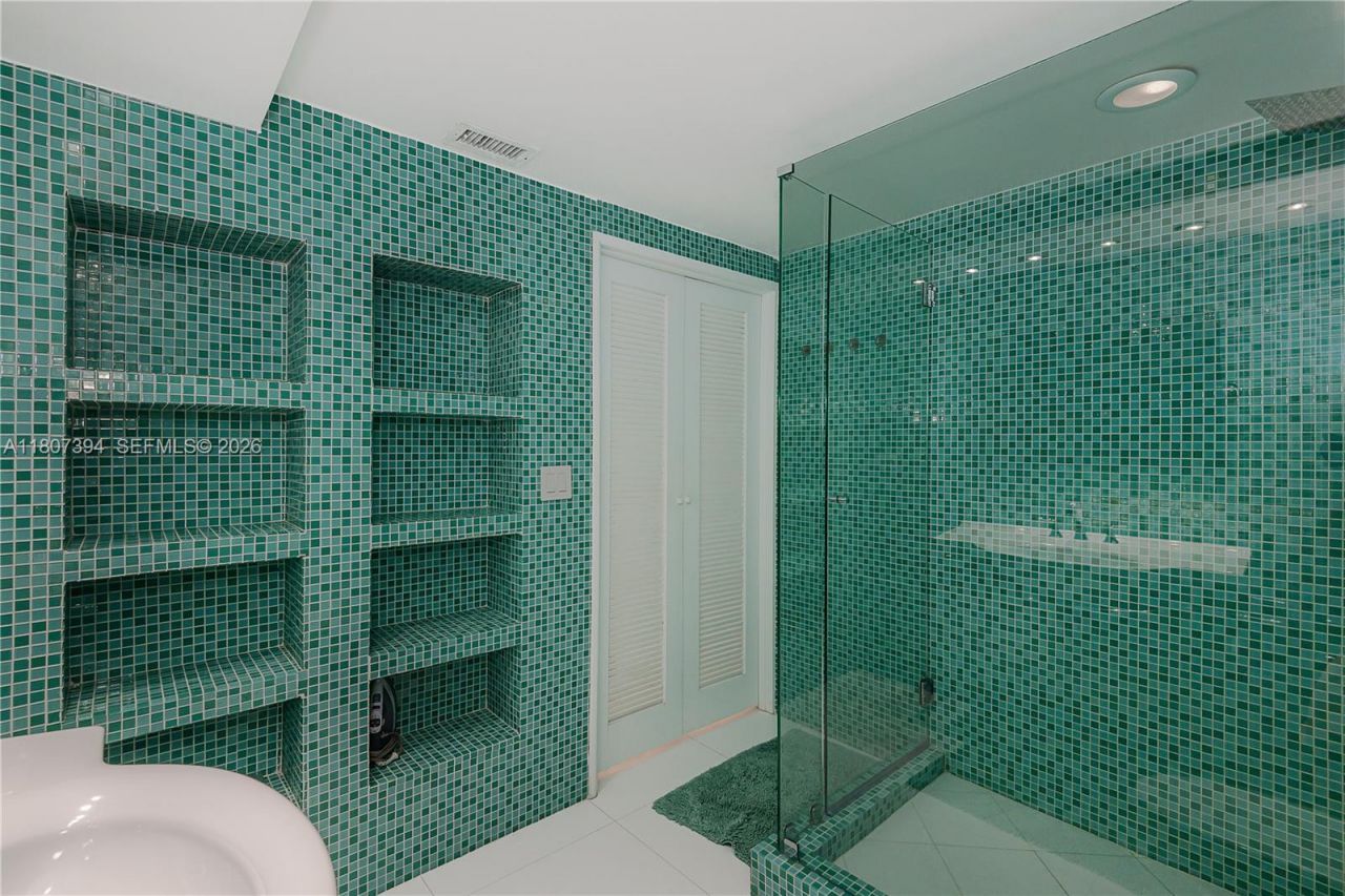 2301 Collins Ave, Unit 1538, Miami Beach, FL 33139 Photo