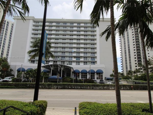 19201 Collins Ave, Unit 714, Sunny Isles Beach, FL 33160