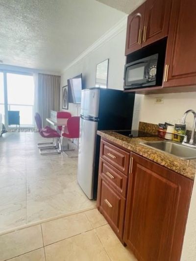 19201 Collins Ave, Unit 714, Sunny Isles Beach, FL 33160 Photo