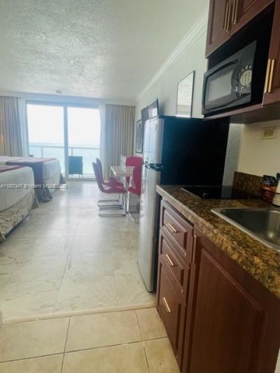 19201 Collins Ave, Unit 714, Sunny Isles Beach, FL 33160 Photo