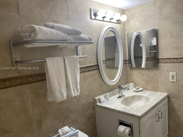19201 Collins Ave, Unit 714, Sunny Isles Beach, FL 33160 Photo