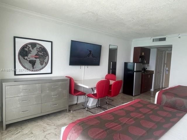 19201 Collins Ave, Unit 714, Sunny Isles Beach, FL 33160 Photo