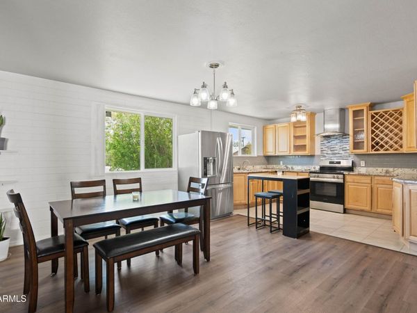 5802 N 61ST Drive, Glendale, AZ 85301