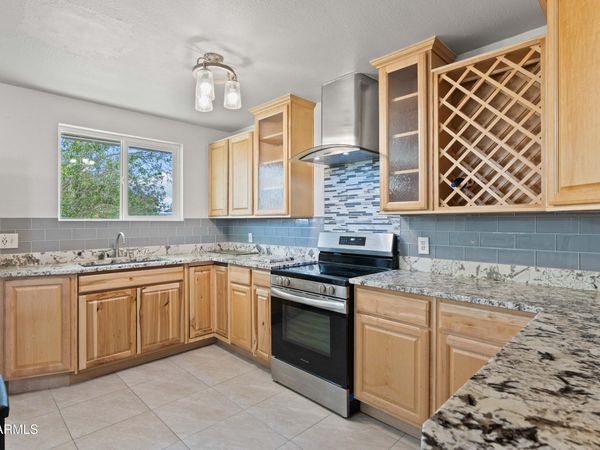 5802 N 61ST Drive, Glendale, AZ 85301